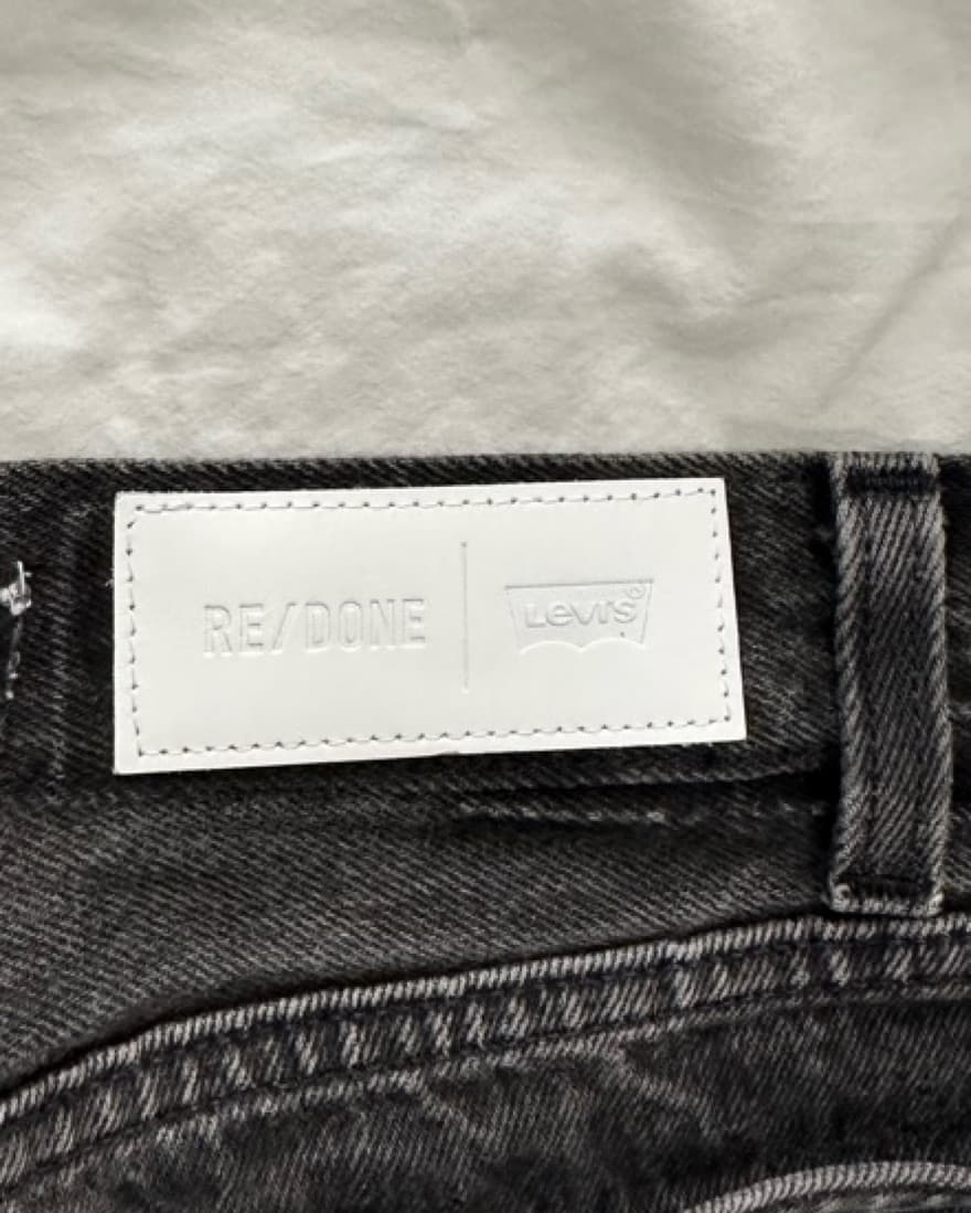 Re/done Levis Black Denim Mini Skirt - Image 4
