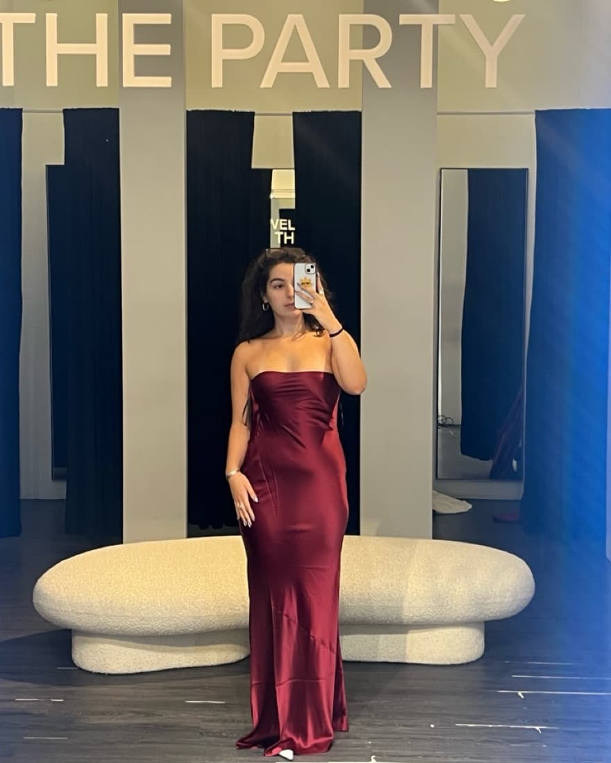 Retrofete Red Backless Dress - Image 4