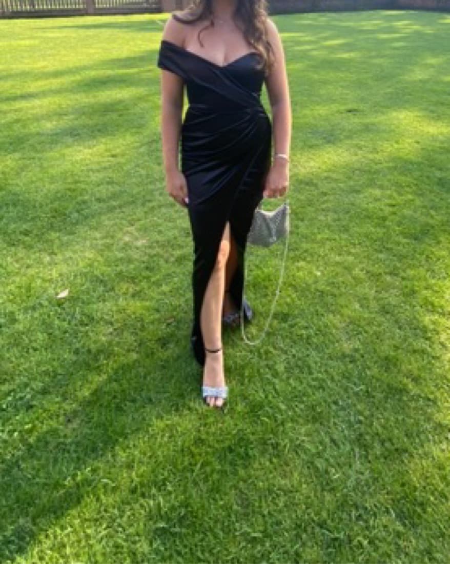 Black Satin One Shoulder Gown - Image 3
