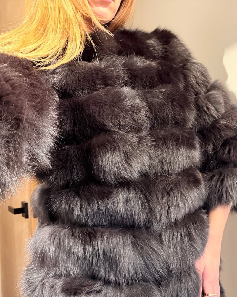 Real Fox Fur Coat -Black- Fur Coat/Vest - Image 3
