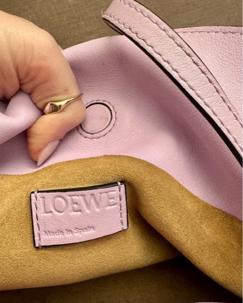 Loewe Flamenco Mini Clutch Orchid - Image 4