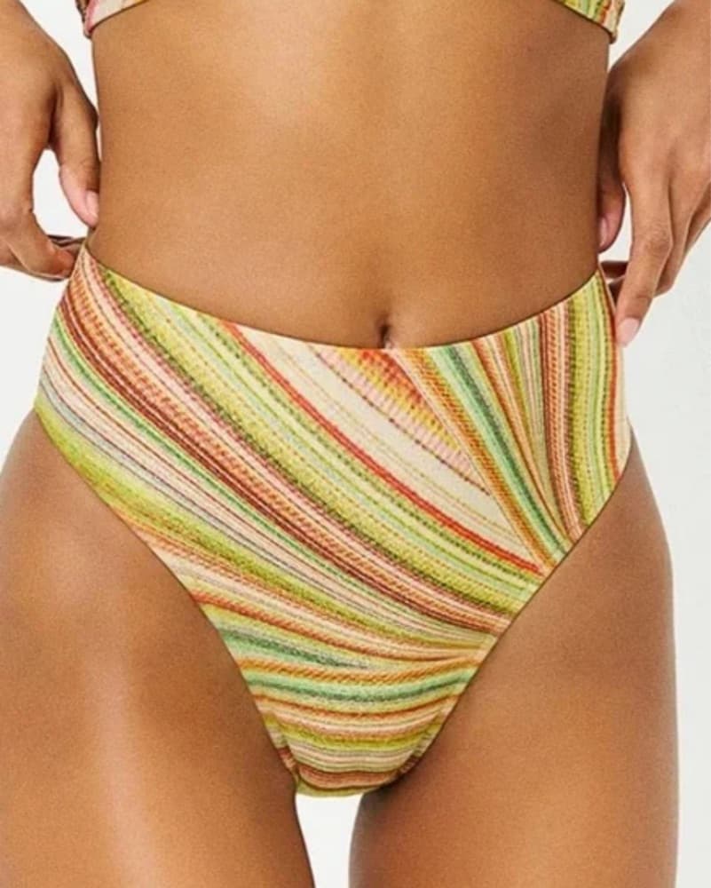 Frankies Bikinis x Hailee Steinfeld Biki - Image 3