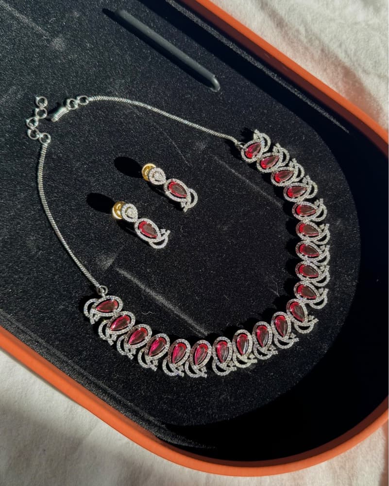 Elegant Ruby and Diamond Necklace Set - Image 1