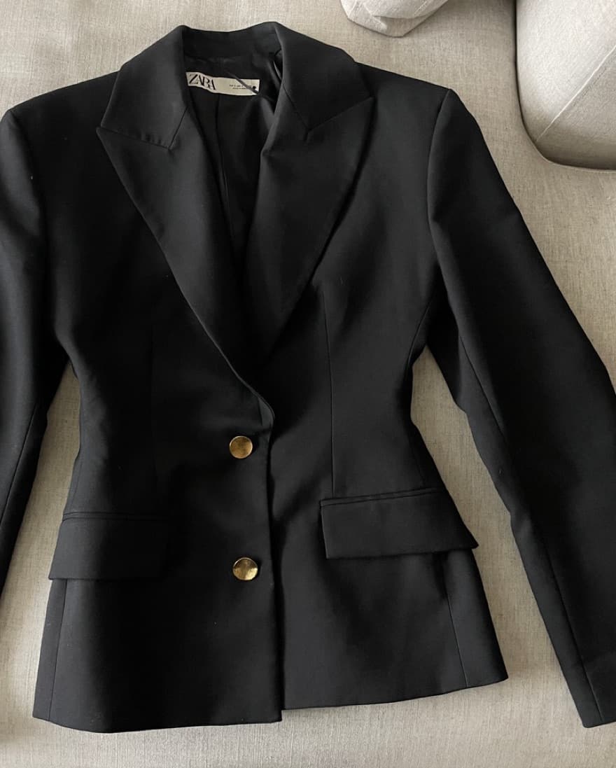 Oversized Shoulder Pad Black Blazer - Image 1