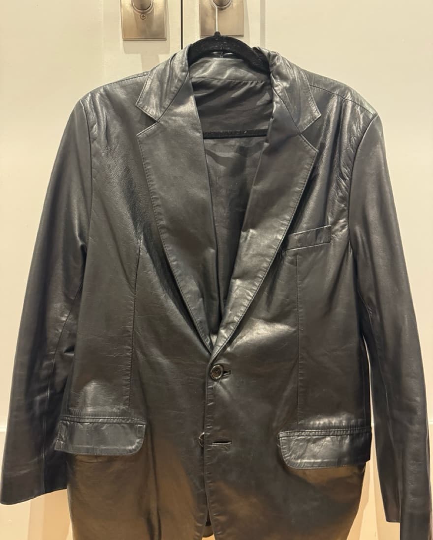 Sleek Faux Leather Blazer - Image 3