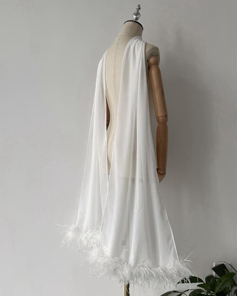 Elegant Feathered White Scarf  - Image 2