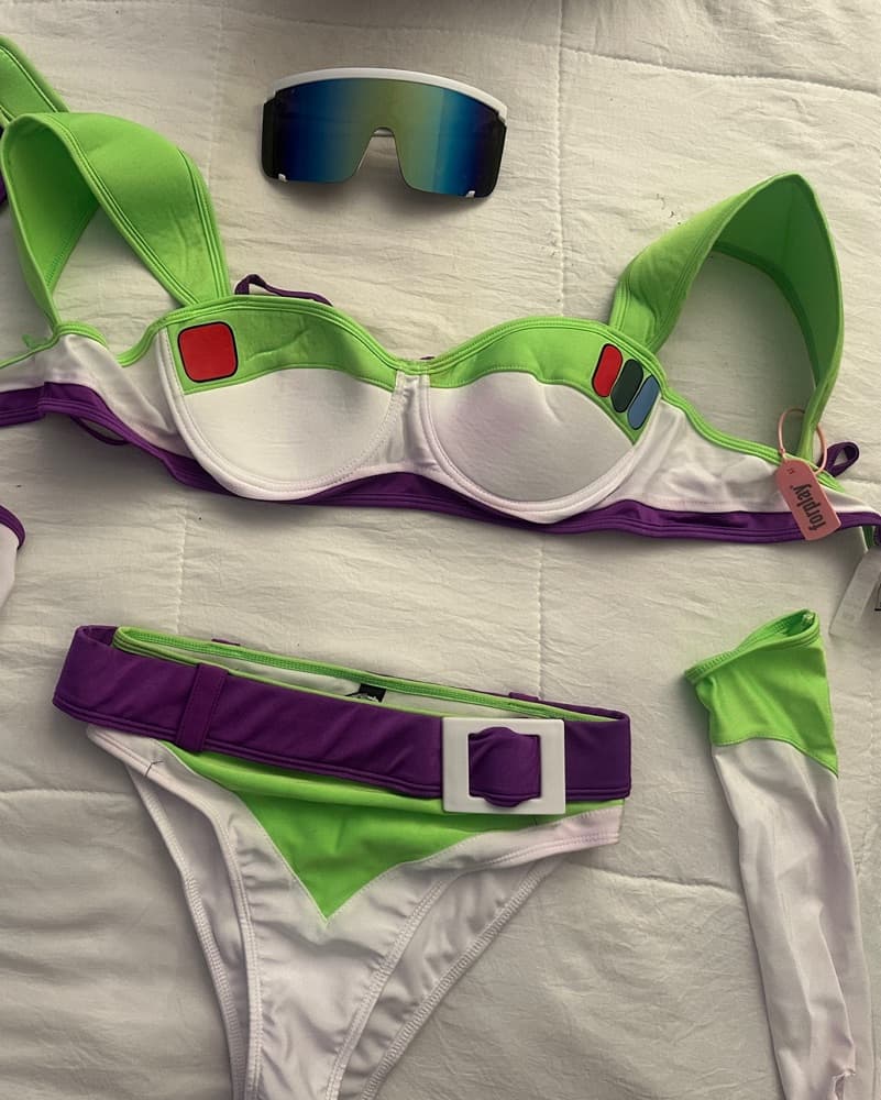 Buzz Lightyear Woman Sexy Halloween Cost - Image 2