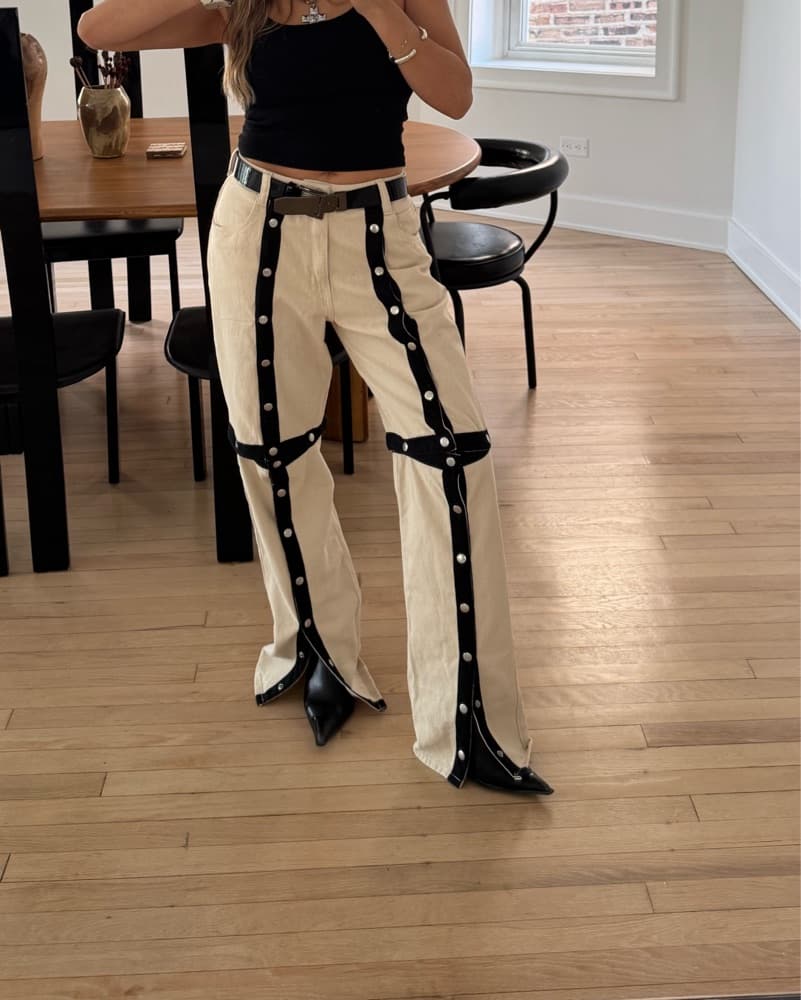 Chic Contrast Pants with Unique Buttons - Image 1