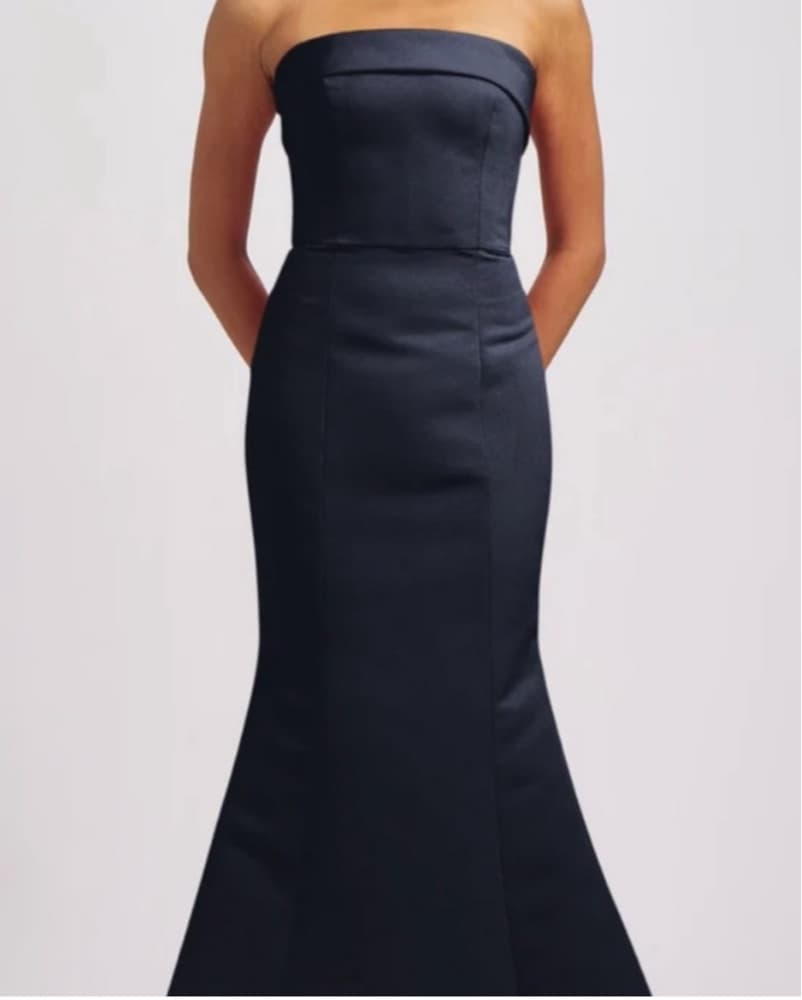 Amsale Jaylin Gown In Navy - Image 3