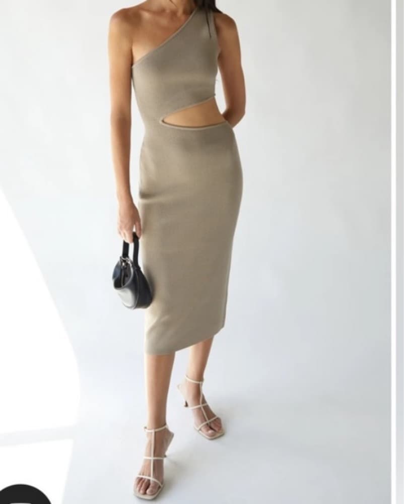 Elegant One-Shoulder Knit Midi Dress - Image 2