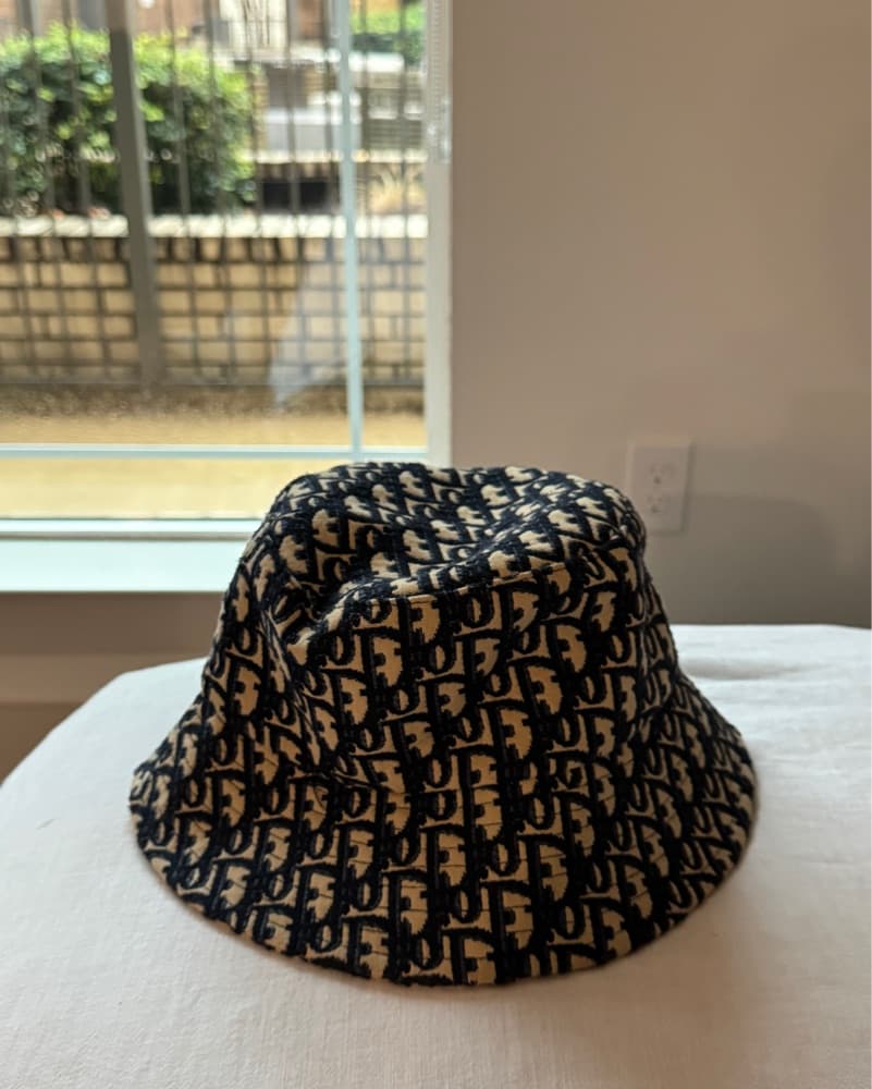 Christian Dior Oblique Bucket Hat - Image 2