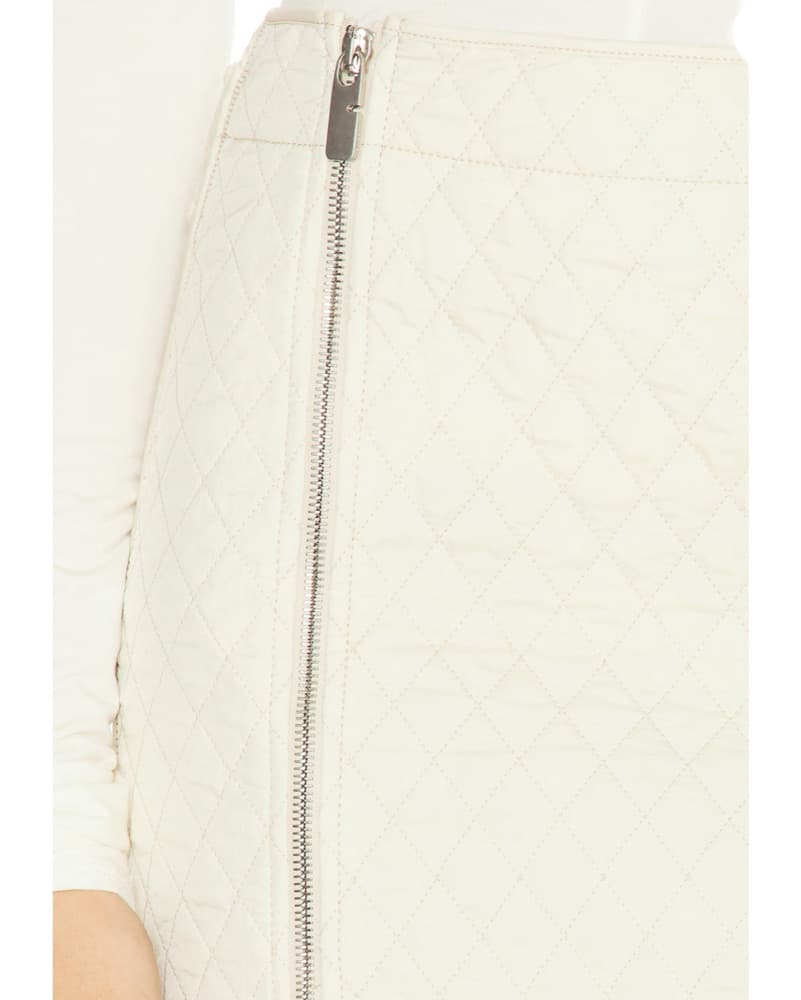 BURBERRY Quilted Mini Skirt - Image 5