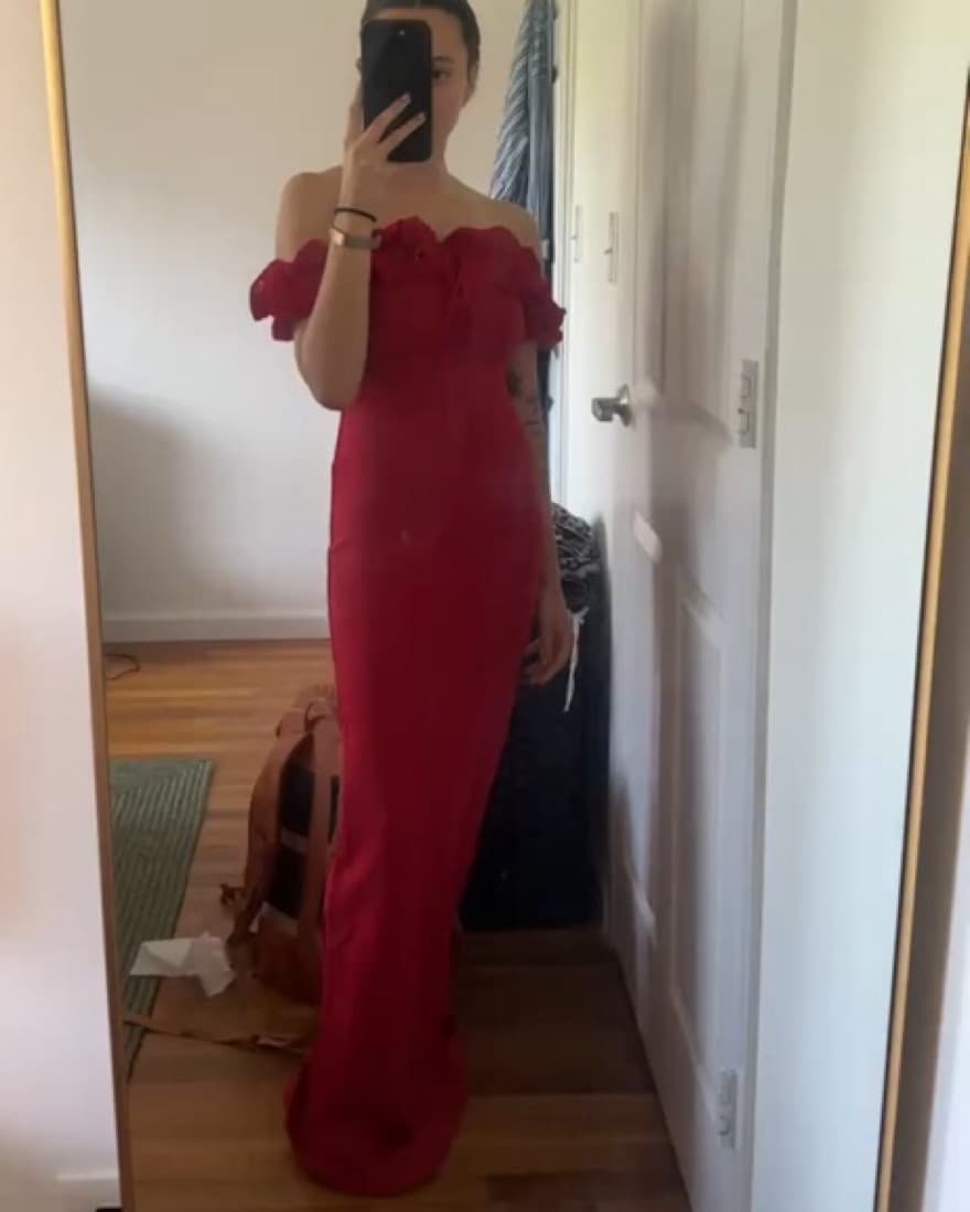 Meshki Nova Formal Red Strapless Dress - Image 2