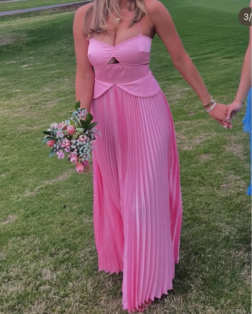 Showpo Shay Maxi Dress - Image 3
