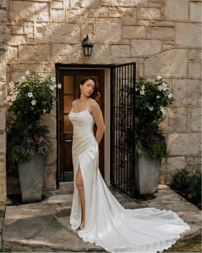 Mou Bijou satin wedding dress Never Worn - Image 1