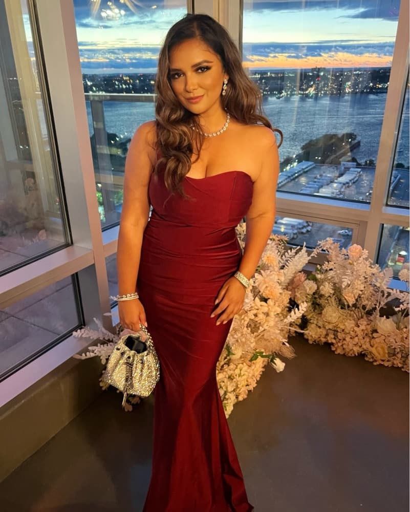 Wine Red One Shoulder Evening Gown - Image 1