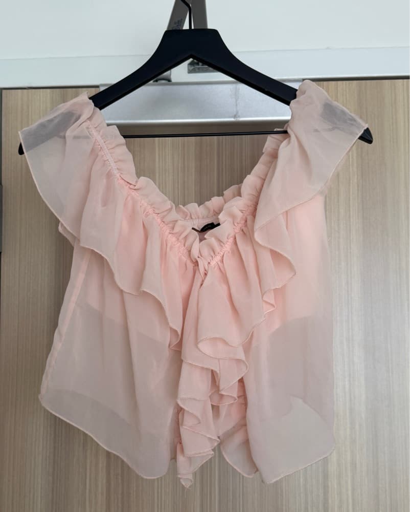 House of Harlow Off-the-Shoulder Top - Image 2