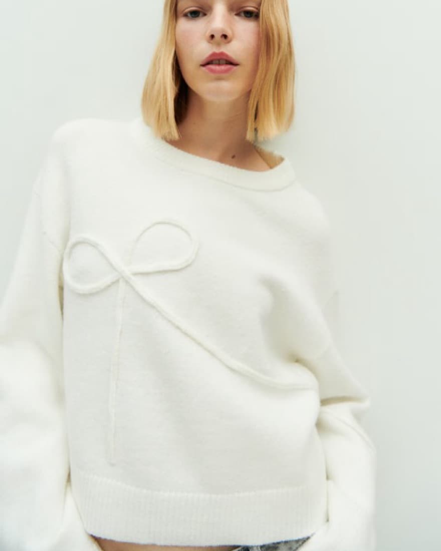 Bow Sweater - Image 2