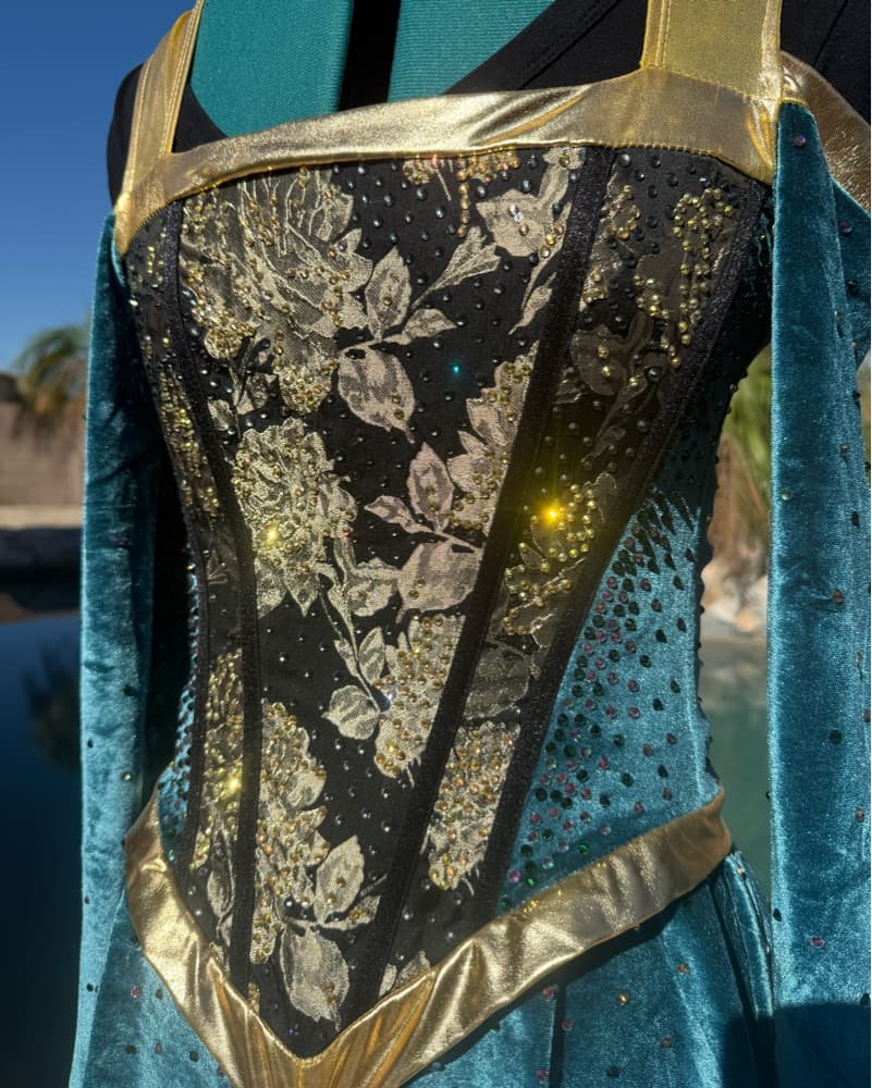 Shrek Princess Fiona Costume - Image 2