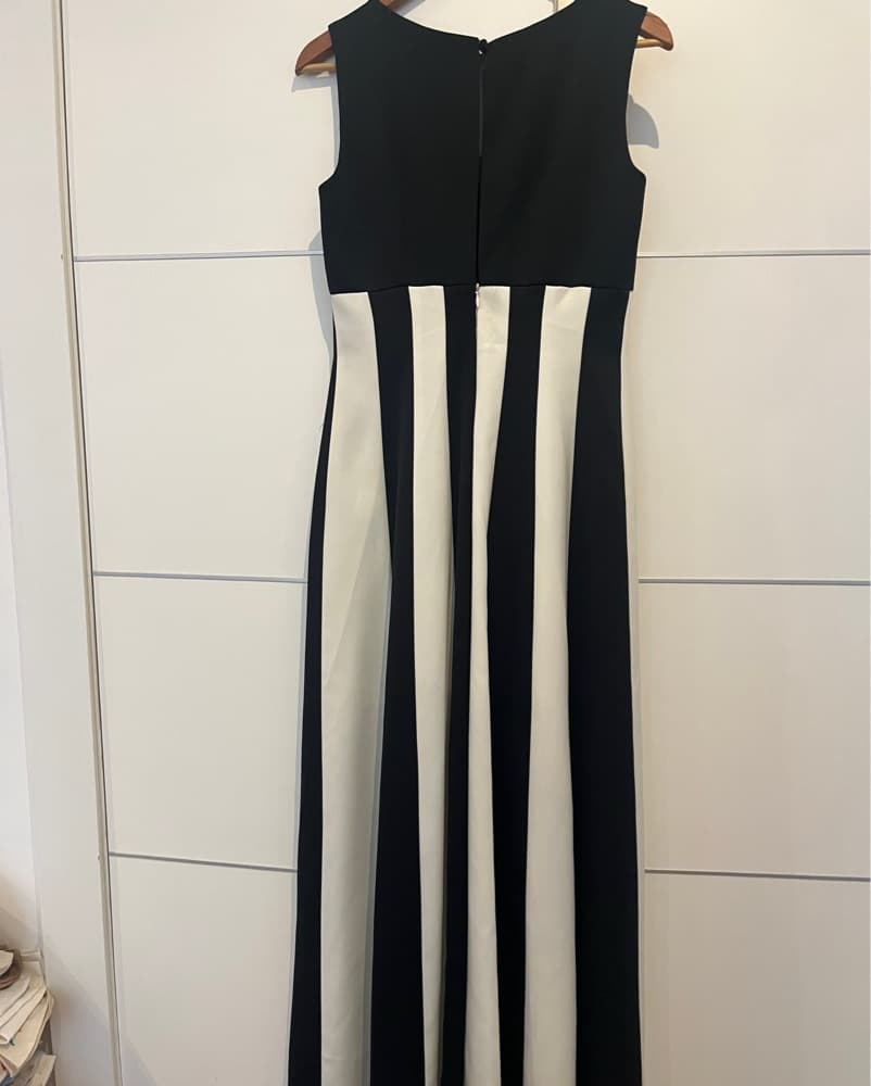 Elegant Striped Maxi Dress - Image 4