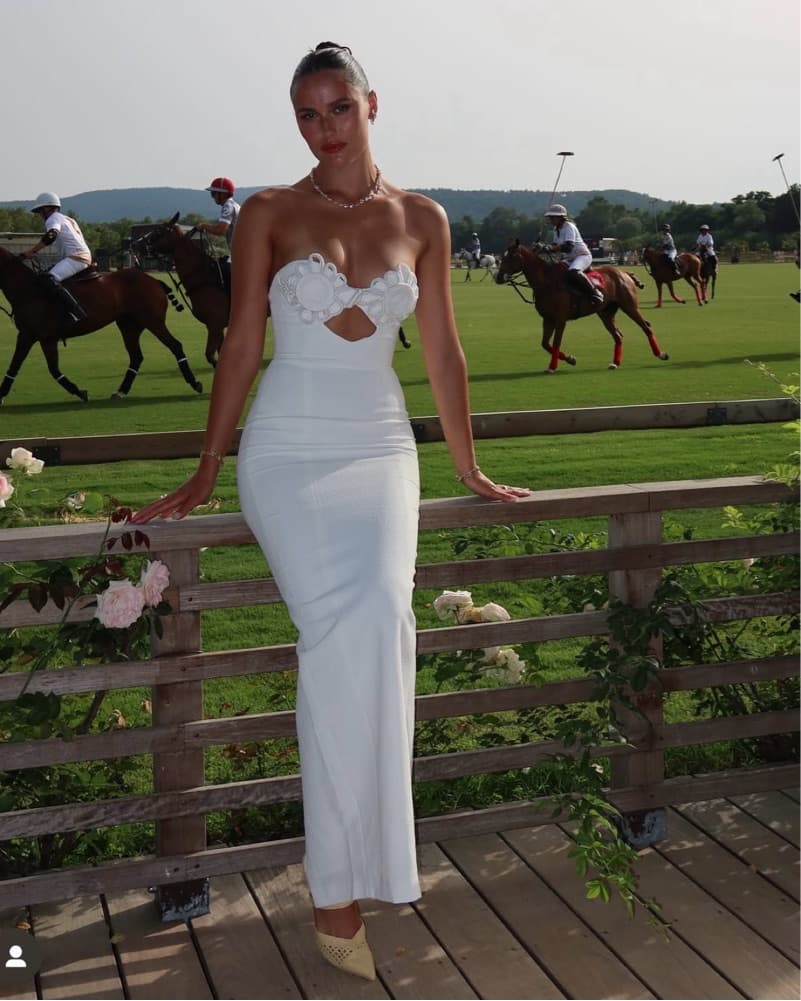 Elegant White Lace Maxi Dress - Image 1