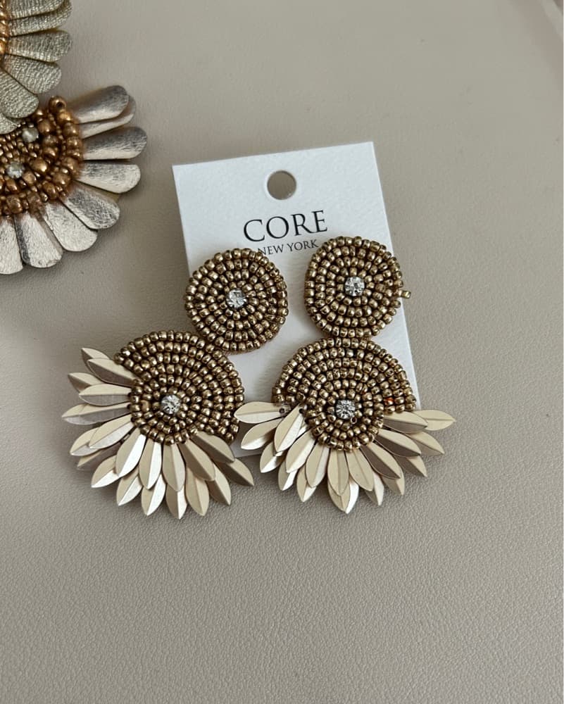 Gold Indian earrings- set of 2 - Image 4