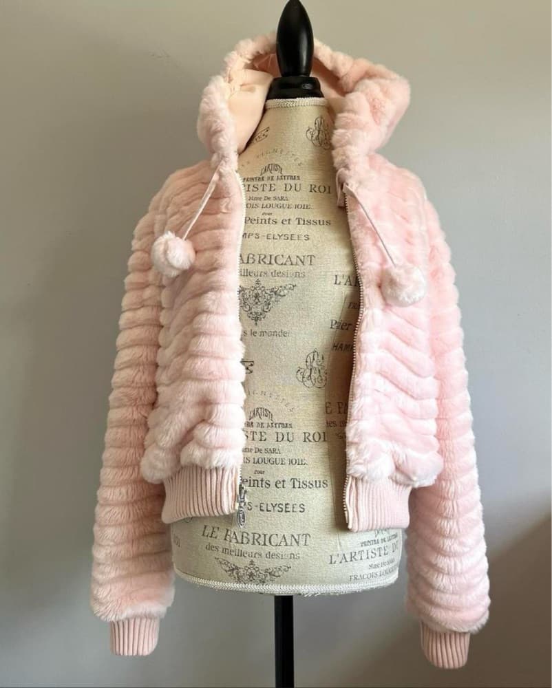 Y2K Mudd Pink Faux Fur Jacket - Image 2