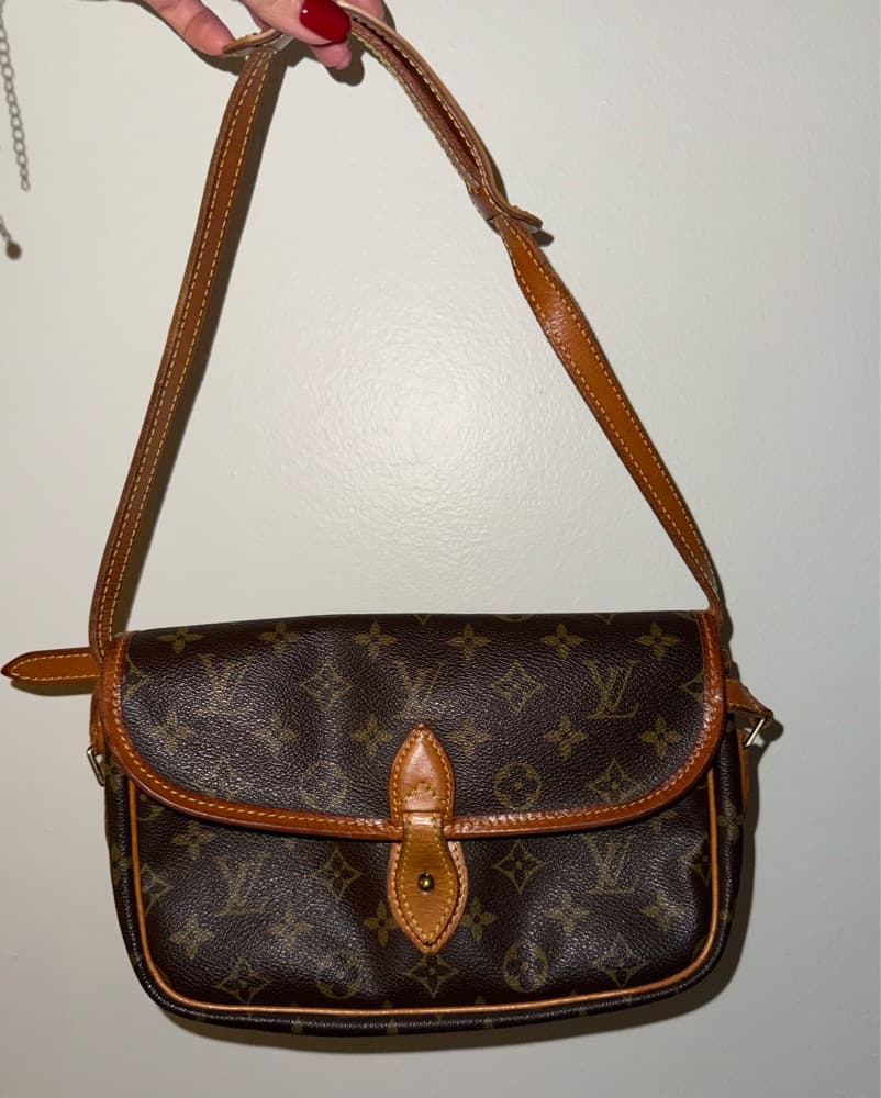 Louis Vuitton Gibeciere Bag - Image 5