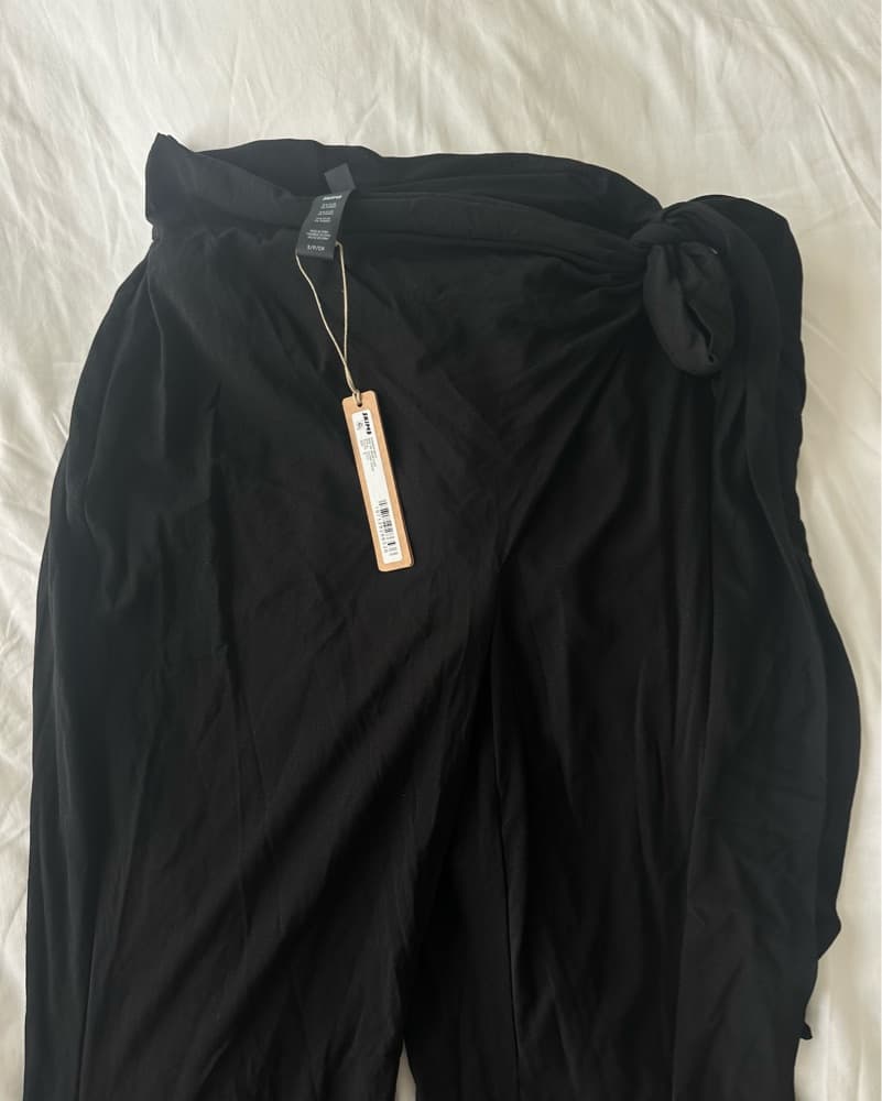 Skims Summer Mesh Wrap Pant - Image 3