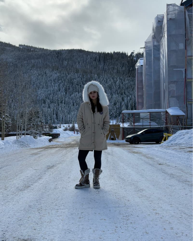 Cozy Winter Wonderland Parka - Image 5