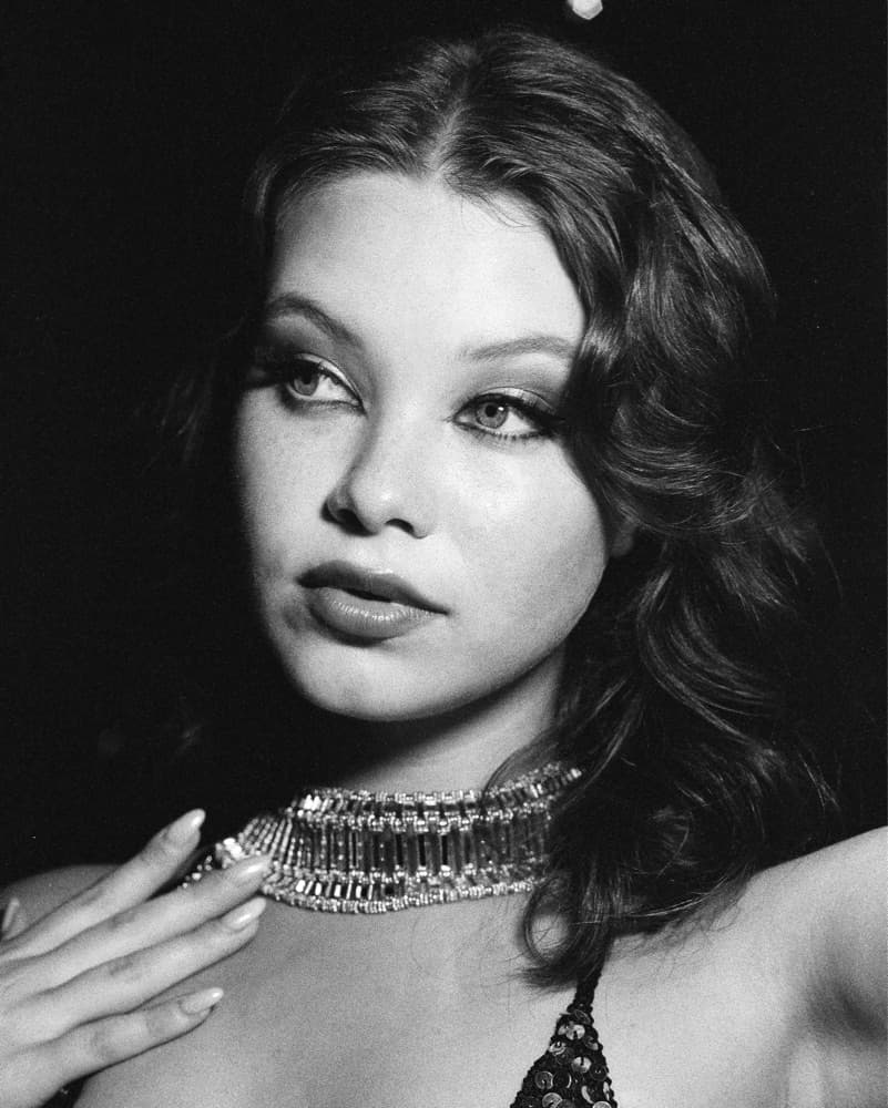 Gold Baroque Chocker - Image 3