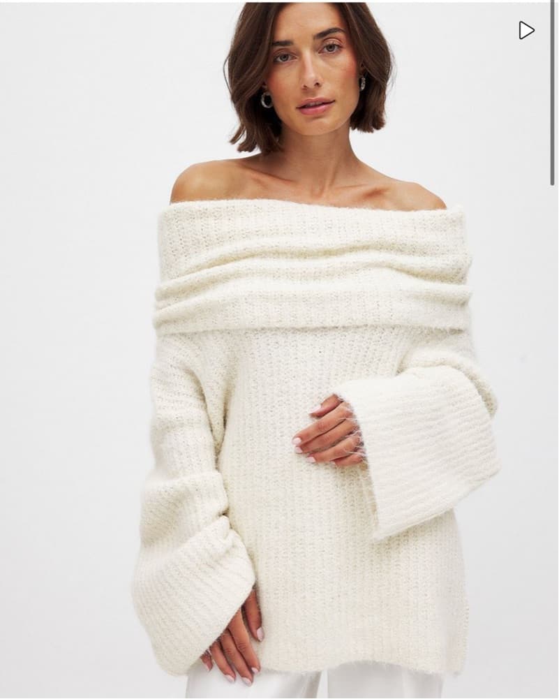 NA-KD Oversized Off Shoulder Sweater - Image 5