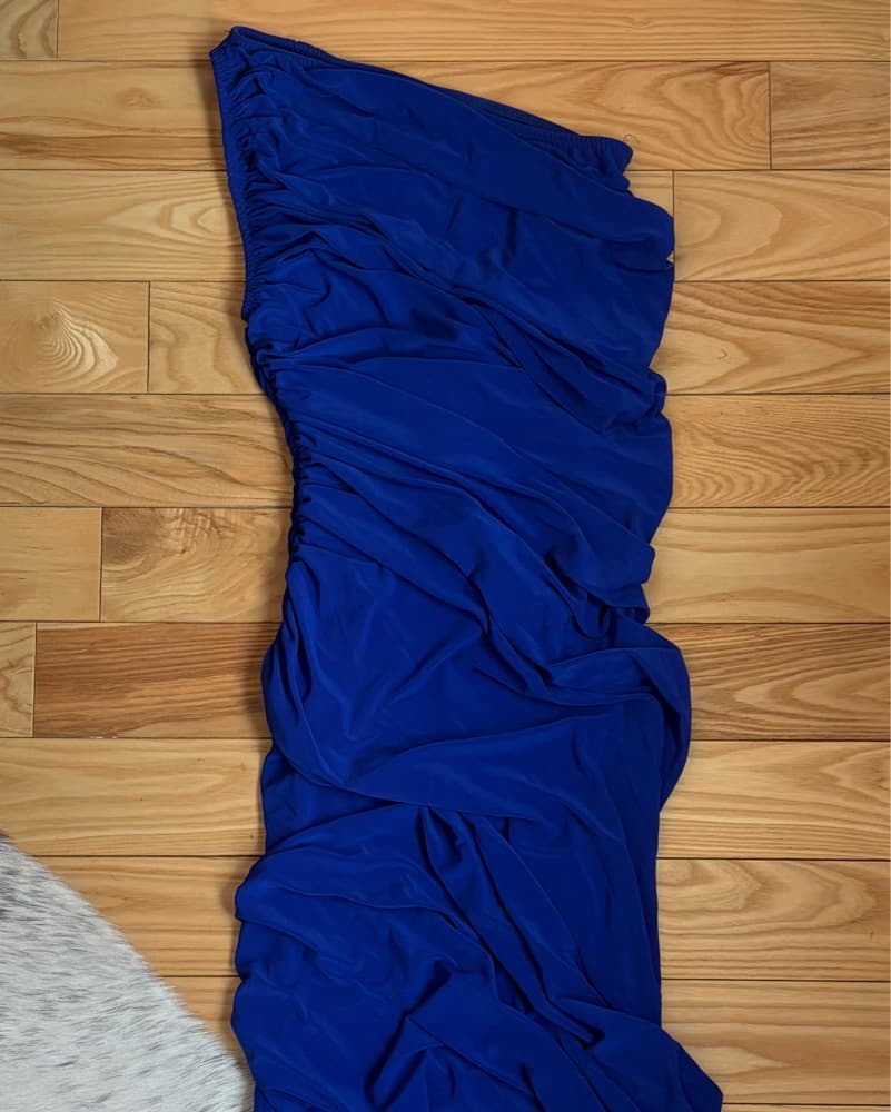 Vibrant Blue One Shoulder Ruched Dress - Image 4