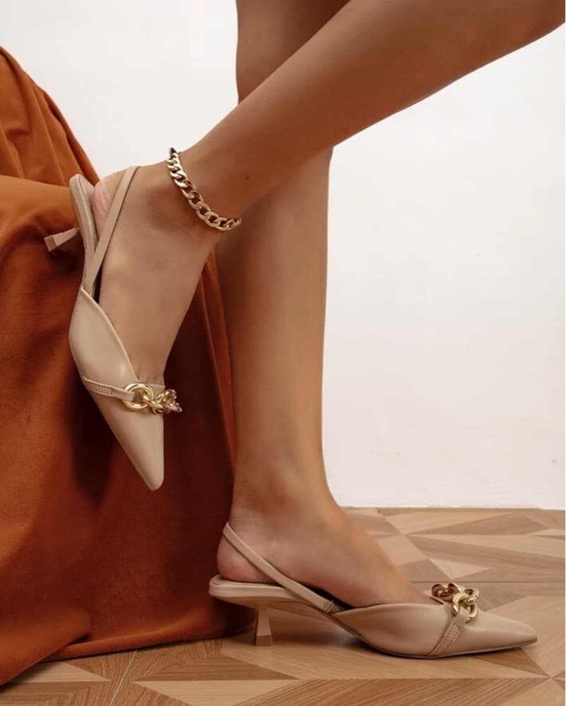 KITTEN HEELS - Image 2