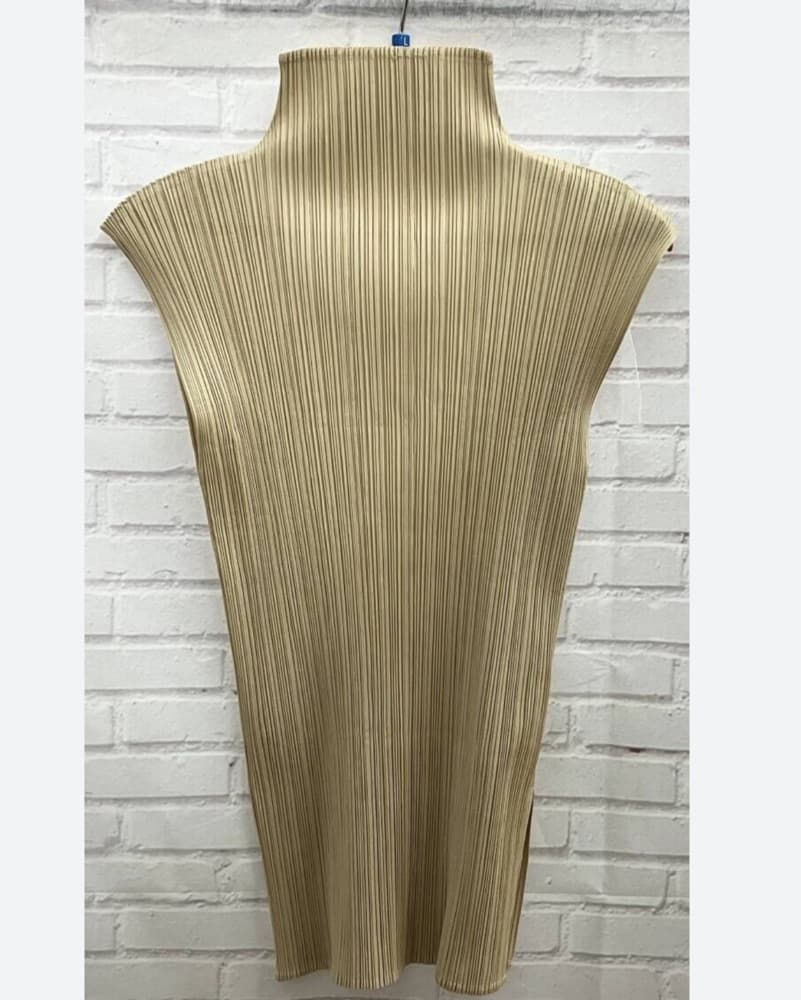 PLEATS PLEASE ISSEY MIYAKE ◆ Sleeveless  - Image 4