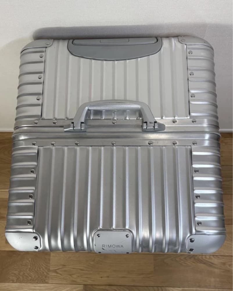 rimowa luggage trunk  - Image 3