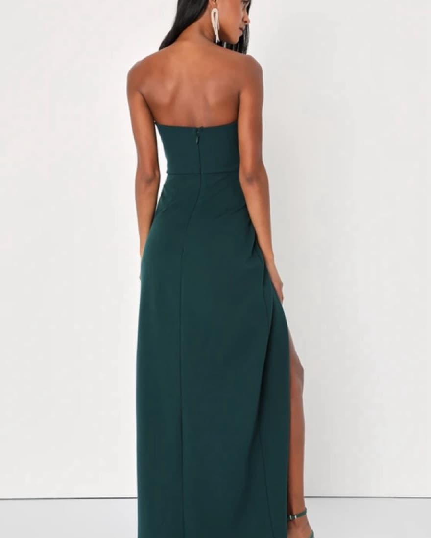Emerald Green Lulus Gown - Image 4