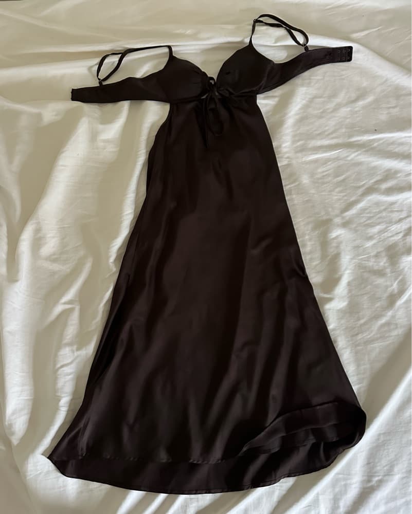SNDYS Satin Brown Dress With Cups - Image 3