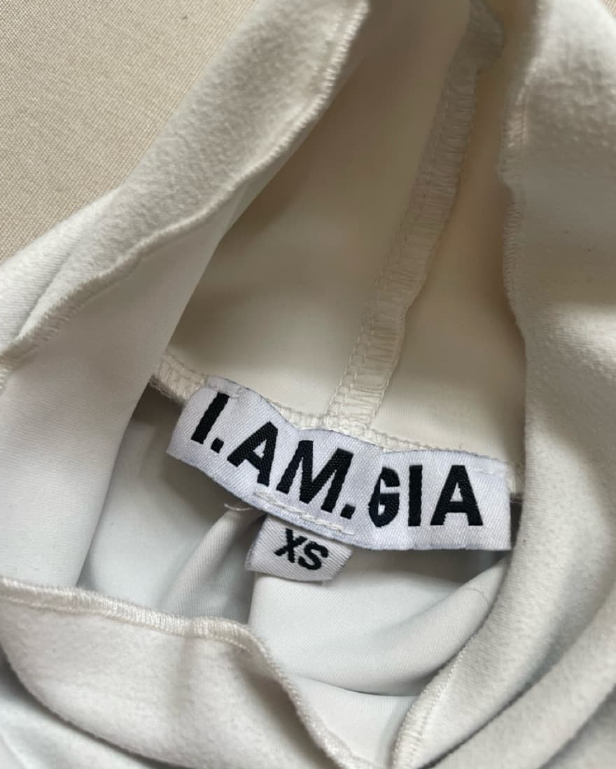 I AM GIA AFIA TOP - Image 4