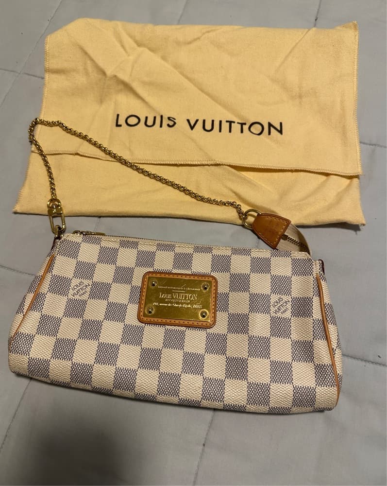 LOUIS VUITTON Eva Chain Shoulder Bag - Image 1