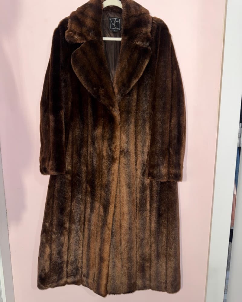 Brynn Maxi Faux Fur Coat - Image 4