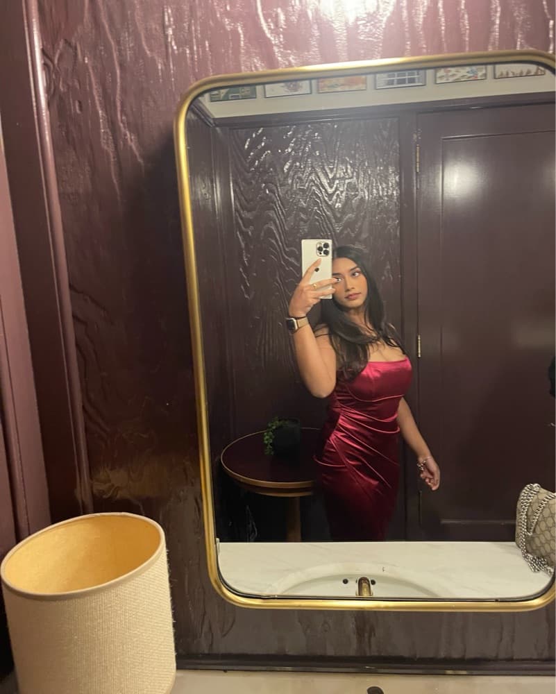Stunning Crimson Satin Formal Gown - Image 3