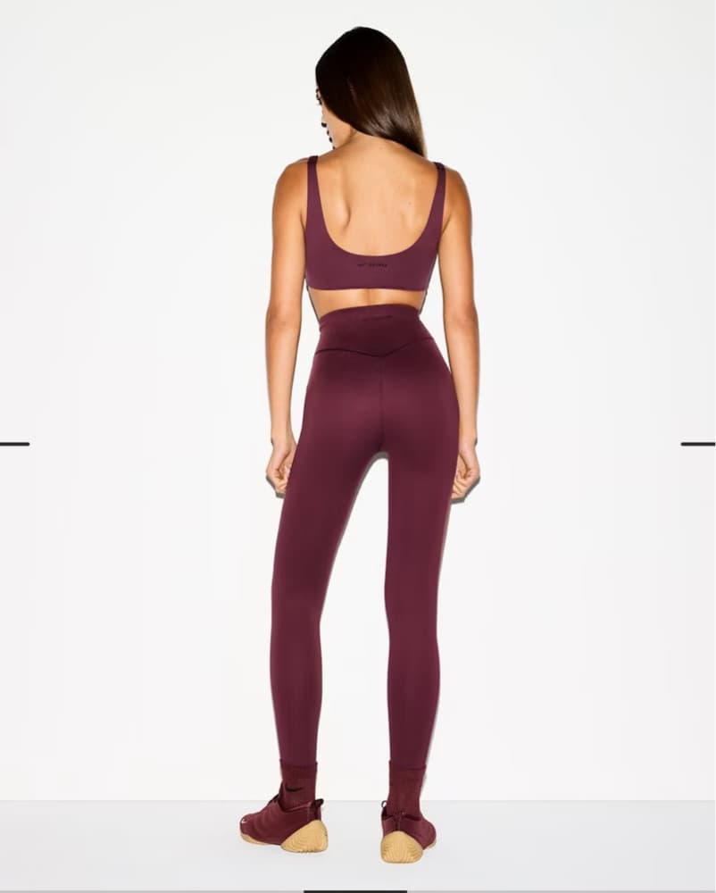 NikeSKIMS Top & Leggings Set - Image 4