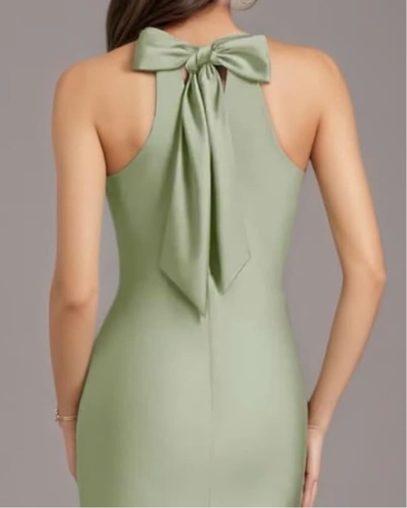 Elegant Black Halter Gown - Image 4