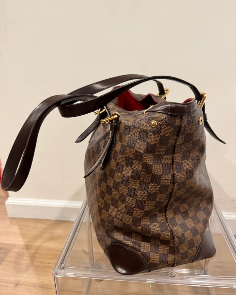 Timeless Louis Vuitton Damier Ebene Tote - Image 3