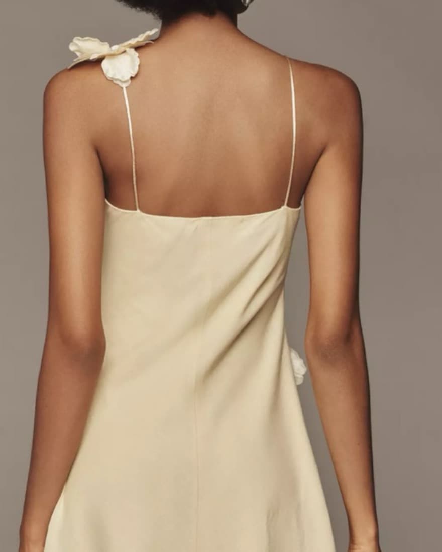 Elegant Floral Embellished Yellow Dress - Image 2