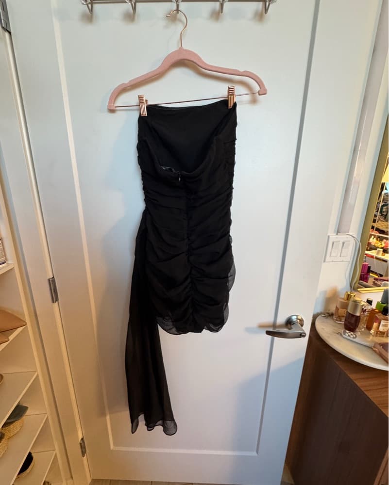 Stunning Ruched Black Dress - Image 4