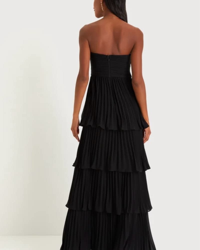 Elegant Black Tiered Maxi Dress - Image 3