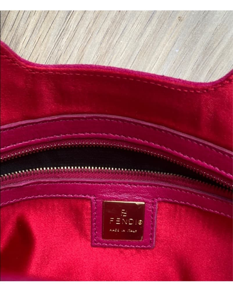 Vintage Fuchsia Fendi Frame Handle Bag - Image 3