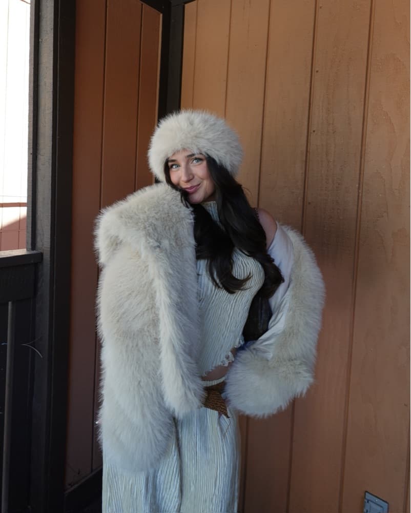 Apres Ski Furr Coat And Hat  - Image 1